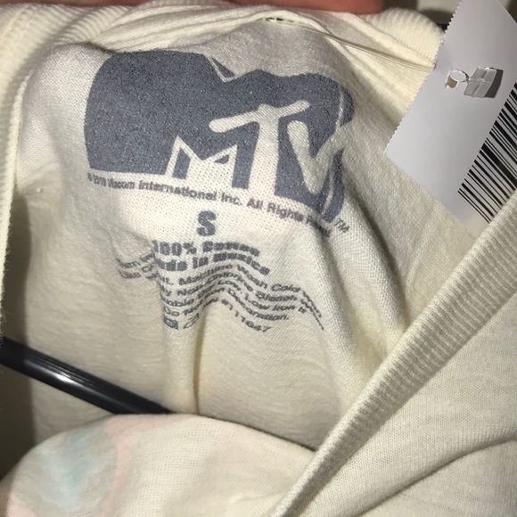 MTV Graphic Tee - Picture 3 of 4
